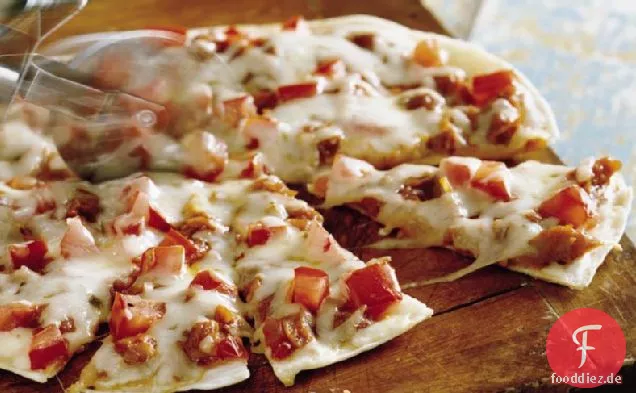 Gegrillte Hähnchen-Tortilla-Pizzen