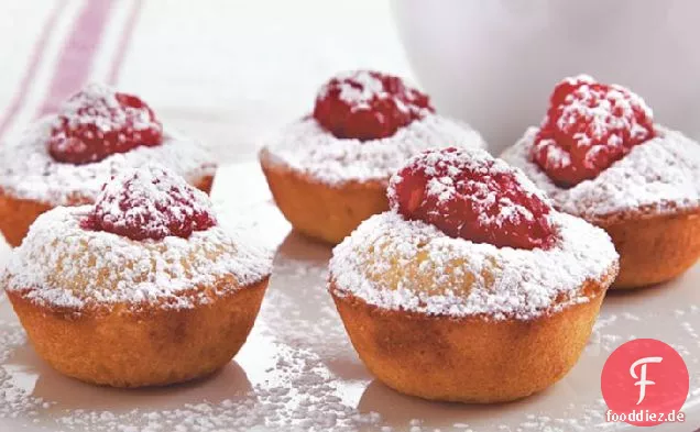 Himbeer-Mandel-Baby-Kuchen