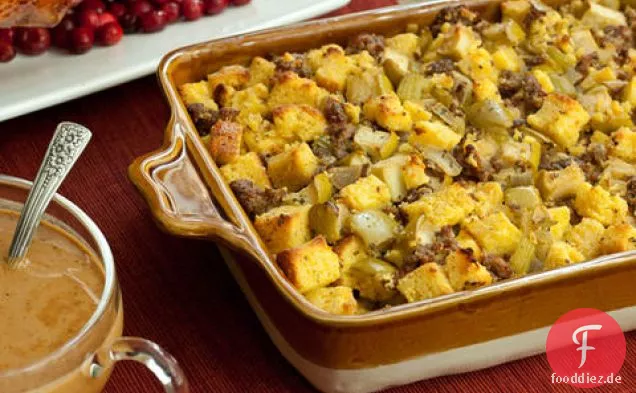 Maisbrot, Wurst und Apfelfüllung
