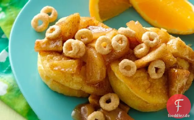 Mini Deutsche Pfannkuchen Puffs mit Zimt Äpfel