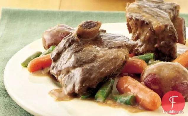 Easy Slow-Cooker Rindfleisch kurze Rippe Abendessen