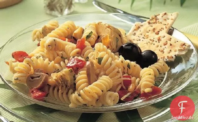 Artischocken-Pfeffer-Nudelsalat