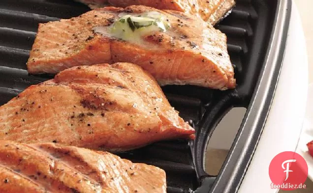 Gegrillter Lachs mit Gemüse