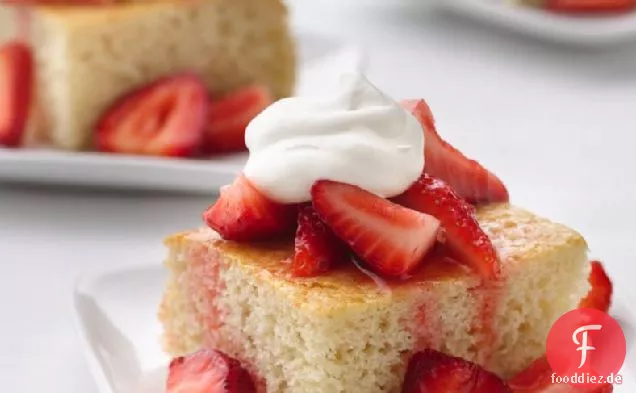 Dünne Erdbeere Shortcake Quadrate