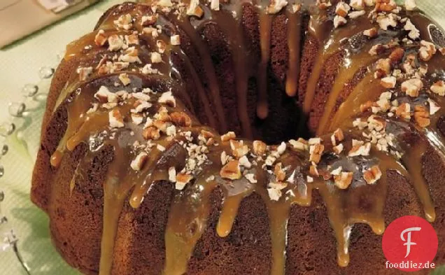 Schokoladen-Karamell-Nuss-Kuchen