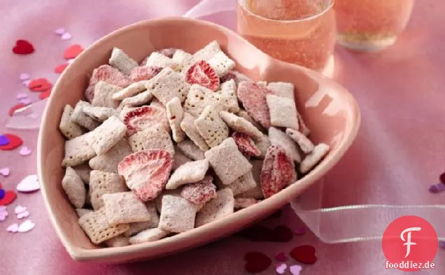 Erdbeeren und Weiße Schokolade Chex® Mix