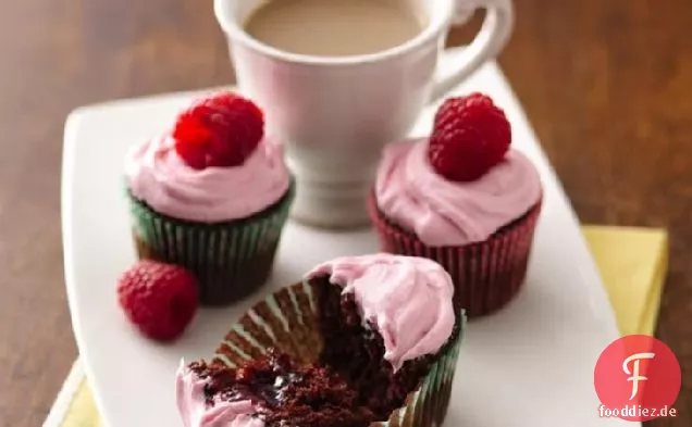 Mini Himbeer-gefüllte Schokolade Cupcakes