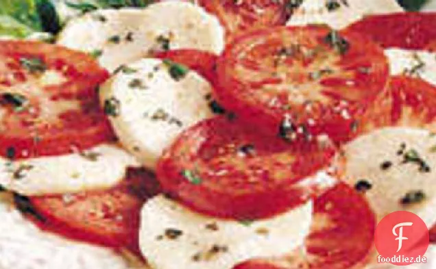 Knoblauch-basilikum-Tomaten mit Mozzarella