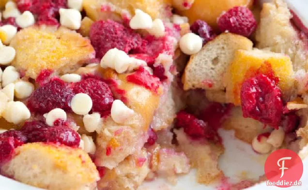 Himbeer-Weißer Schokoladenbrotpudding