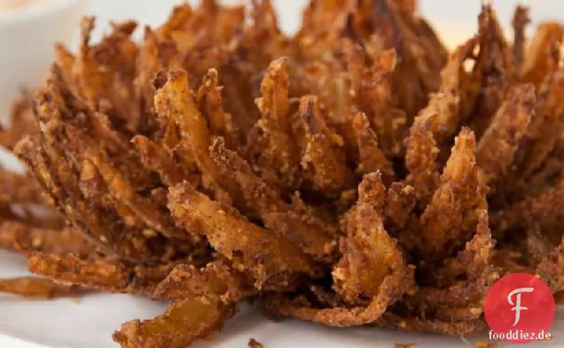 Chex® Blühende Zwiebeln mit Speck Chipotle Dip