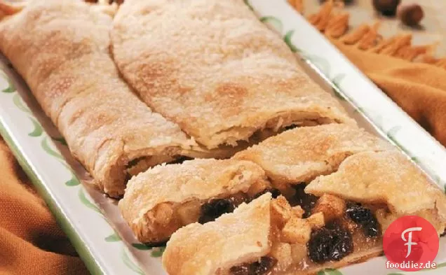 Einfache Apfel-Rosinenkuchen-Scheiben