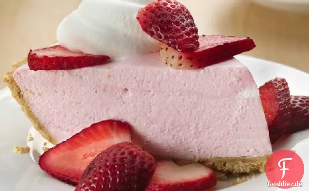 No-Bake cremige Erdbeerkuchen