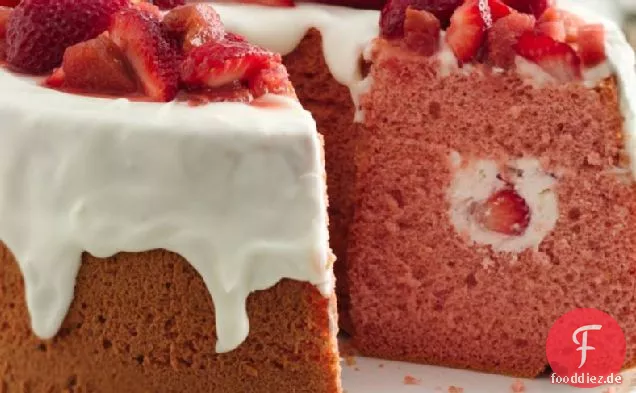 Erdbeer-Rhabarber-Chiffon-Kuchen