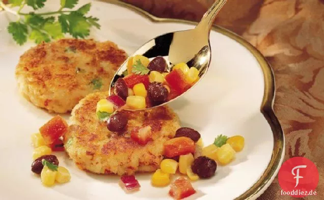 Krabbenkuchen mit Cilantro Salsa