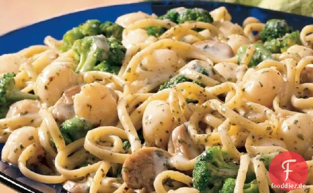 Jakobsmuschel und Brokkoli Linguine mit Pesto-Creme