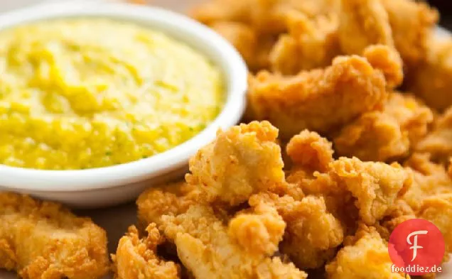 Kokosnuss-Curry gebratene Chicken Nuggets mit Mango-Dip-Sauce
