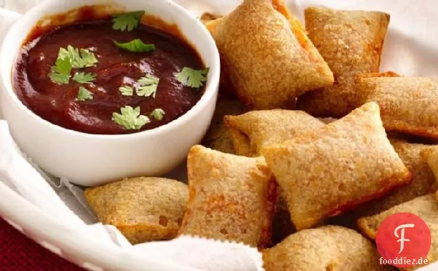 Spicy Barbecue Dip und Pizza Rolls®