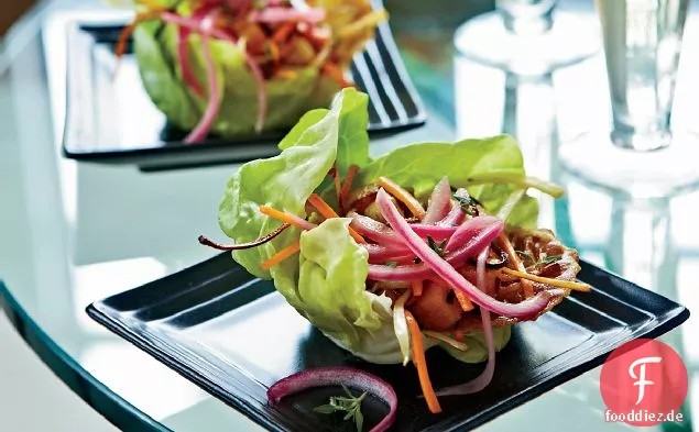 Bibb Salat mit warmer Gemüsevinaigrette