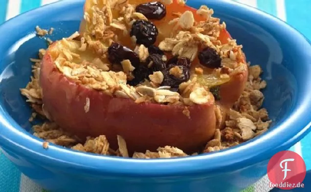 Mikrowelle Bratäpfel mit Müsli für zwei