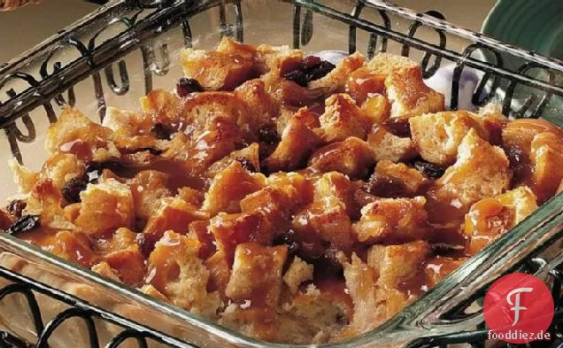 Brotpudding mit Bourbonsauce (leichter )