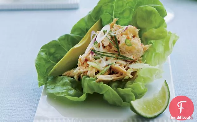 Würzige Asiatische Hühnchen-Salat-Tassen