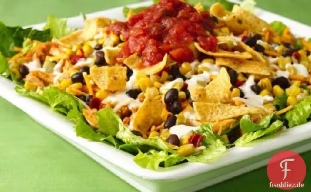 Southwestern Chicken Salat Geschichtet