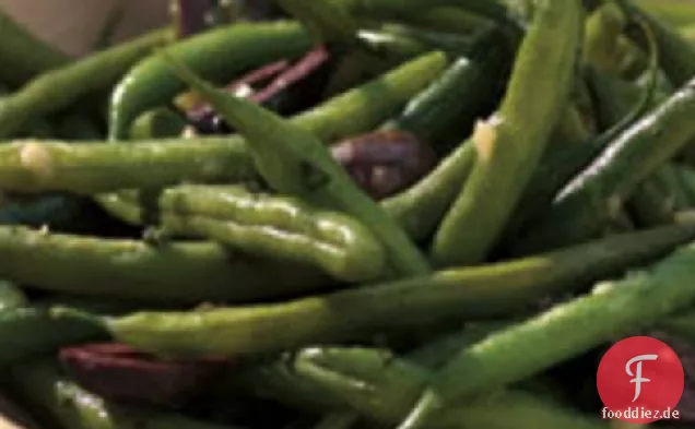 Knoblauch und Kräuter Grüne Bohnen