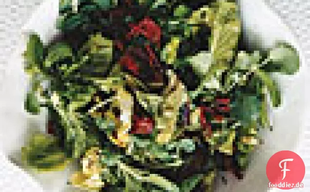 Knackige Wintersalate mit warmem süß-scharfem Dressing