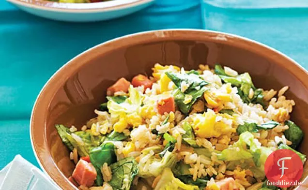 Salat gebratener Reis mit Osterschinken und Eiern