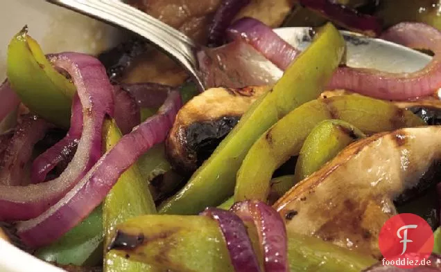 Gegrillte Balsamico-Paprika und Pilze