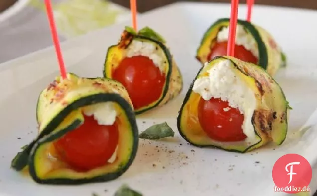 Gegrillte Zucchini Band Roll-Ups
