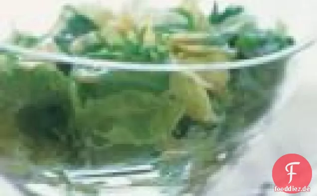Bibb Salat und Kräutersalat mit Vinaigrette