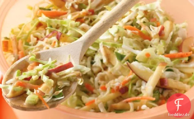 Honig-Senf-Krautsalat mit Äpfeln
