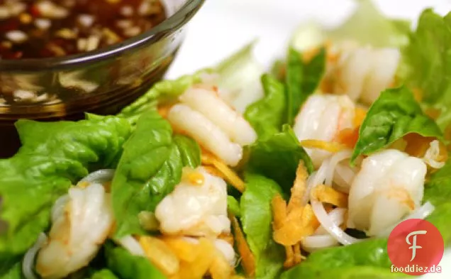 Würzige vietnamesische Garnelen-Salat-Rollen