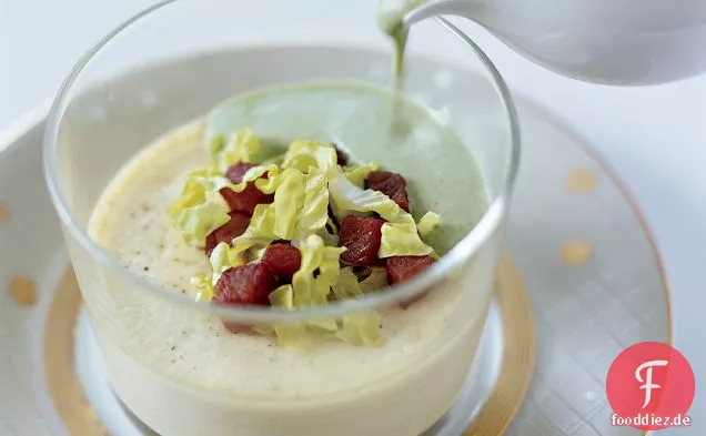 Blasig-Salat-Suppe mit Zwiebel-Pudding