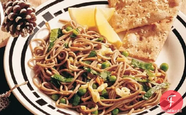 Soba-Nudeln mit Ingwersauce