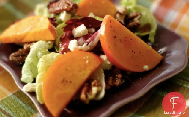 Bibb Salat Salat mit Persimonen und Sahale Pekannüsse