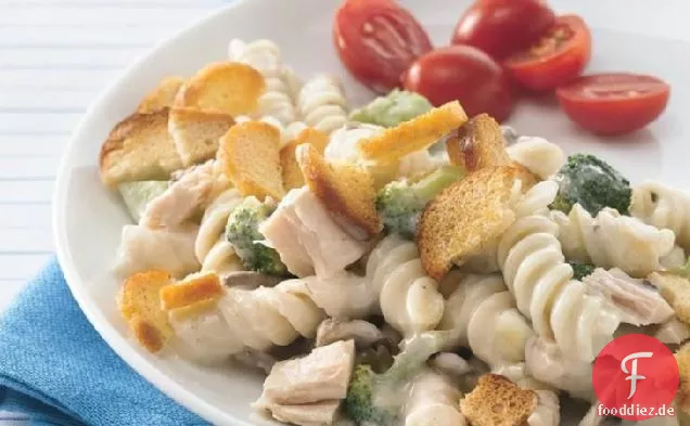 Cremiger Thunfisch-Brokkoli-Auflauf mit Bagelchips