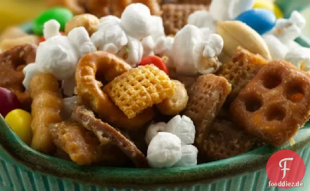 Süß und salzig Toffee Chex Mix