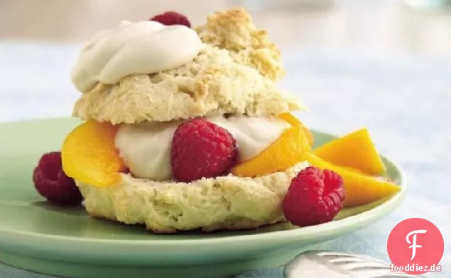 Sommer Obst Shortcakes mit Ahorn Creme