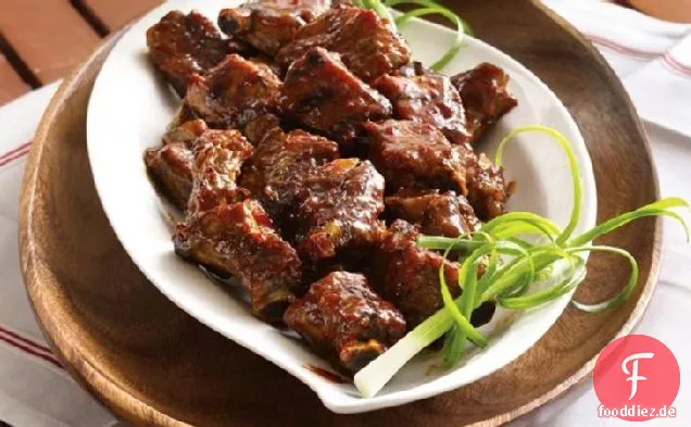 Slow-Cooker gegrillte würzige Chili-glasierte Riblets