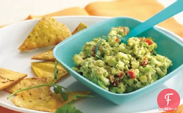 Guacamole und Chips