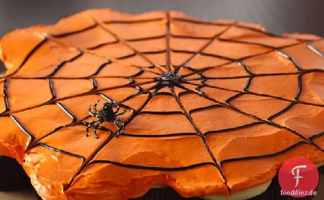 Pull-Apart Spiderweb Cupcakes