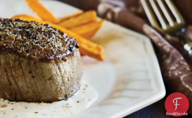 Gebratene Steakfilets mit Senfsaucecookbook Rezept