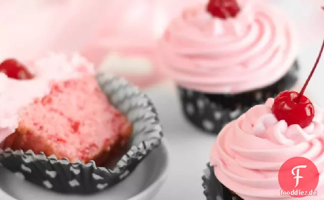 Fröhliche Cherry Chip Cupcakes