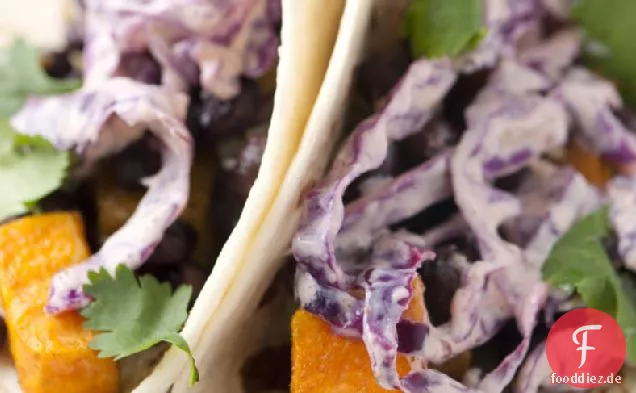 Tacos mit Süßkartoffeln und schwarzen Bohnen