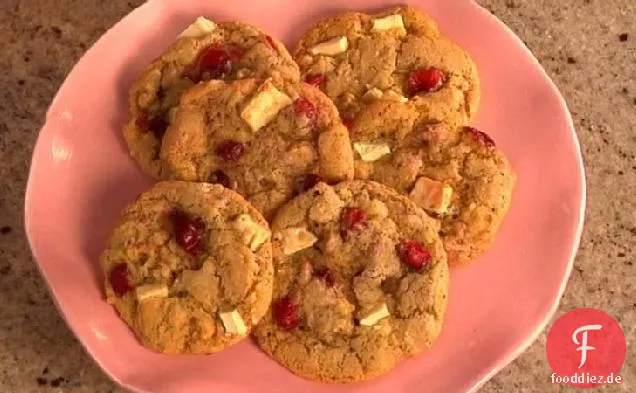 Cranberry, Orange und weiße Schokolade Chunk Cookies