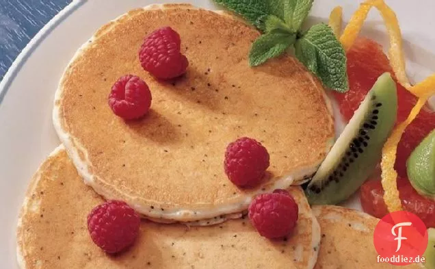 Zitronen-Mohn-Pfannkuchen