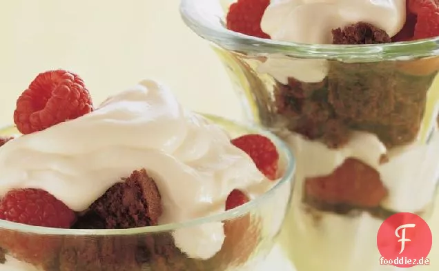 Beeren-Brownie-Parfaits