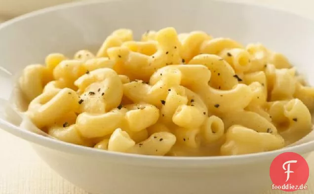 Dünne Makkaroni und Käse